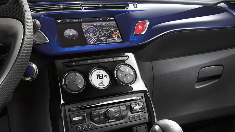 Illustration for article titled The Citroën DS3 Cabrio Is Funky And French